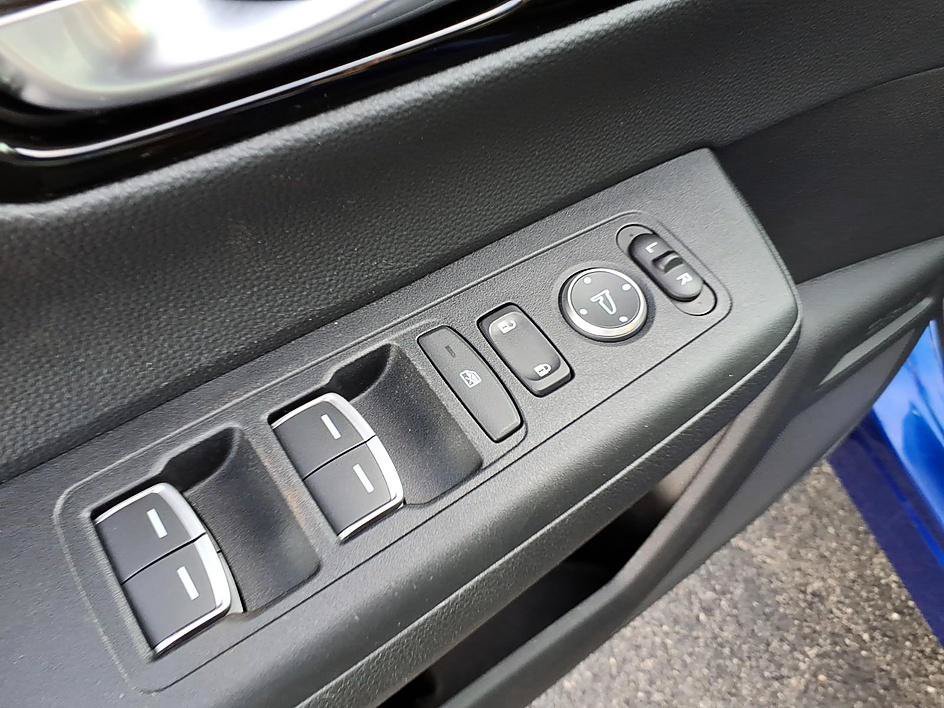 Used 2025 Honda CR-V EX-L image 11