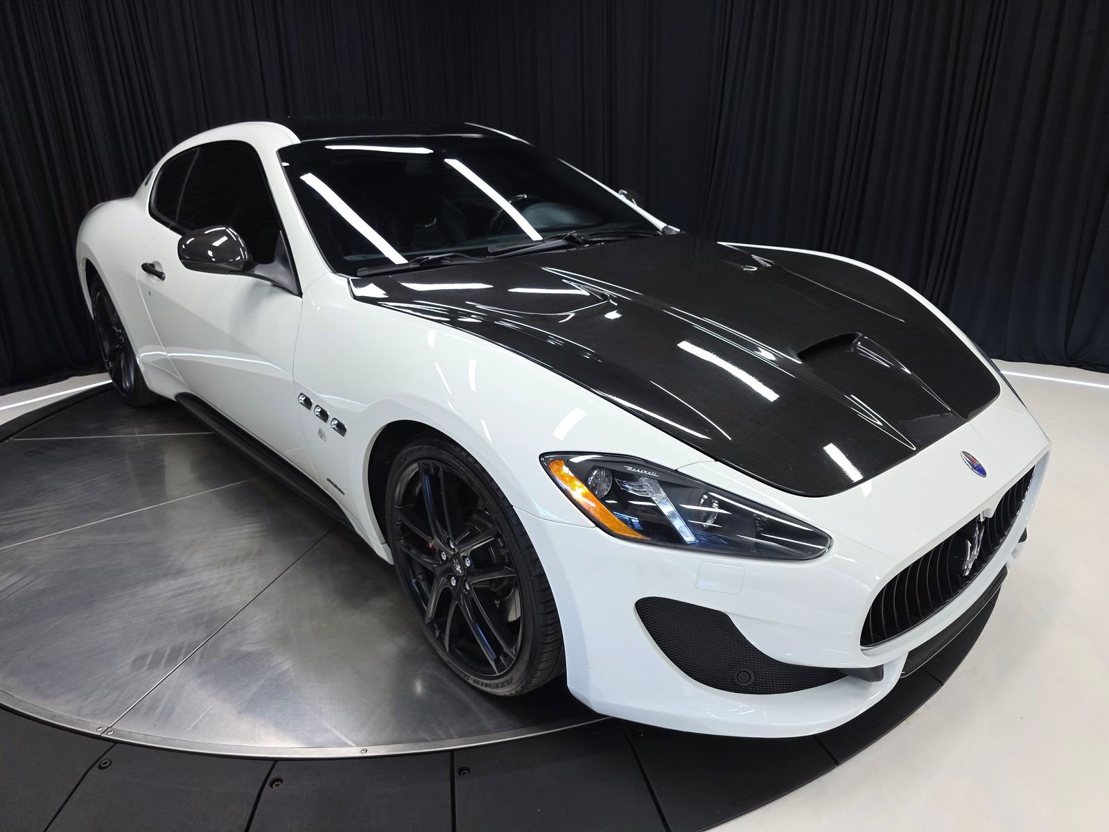 Used 2015 Maserati GranTurismo Sport RWD image 47
