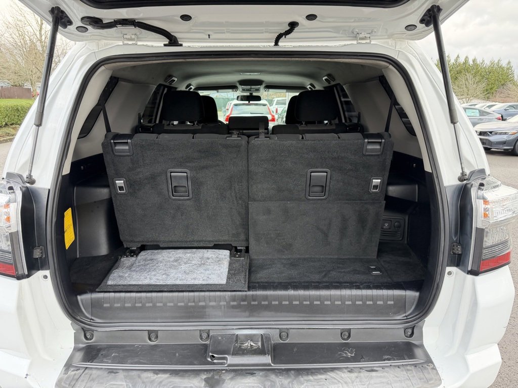 Used 2017 Toyota 4Runner SR5 image 11