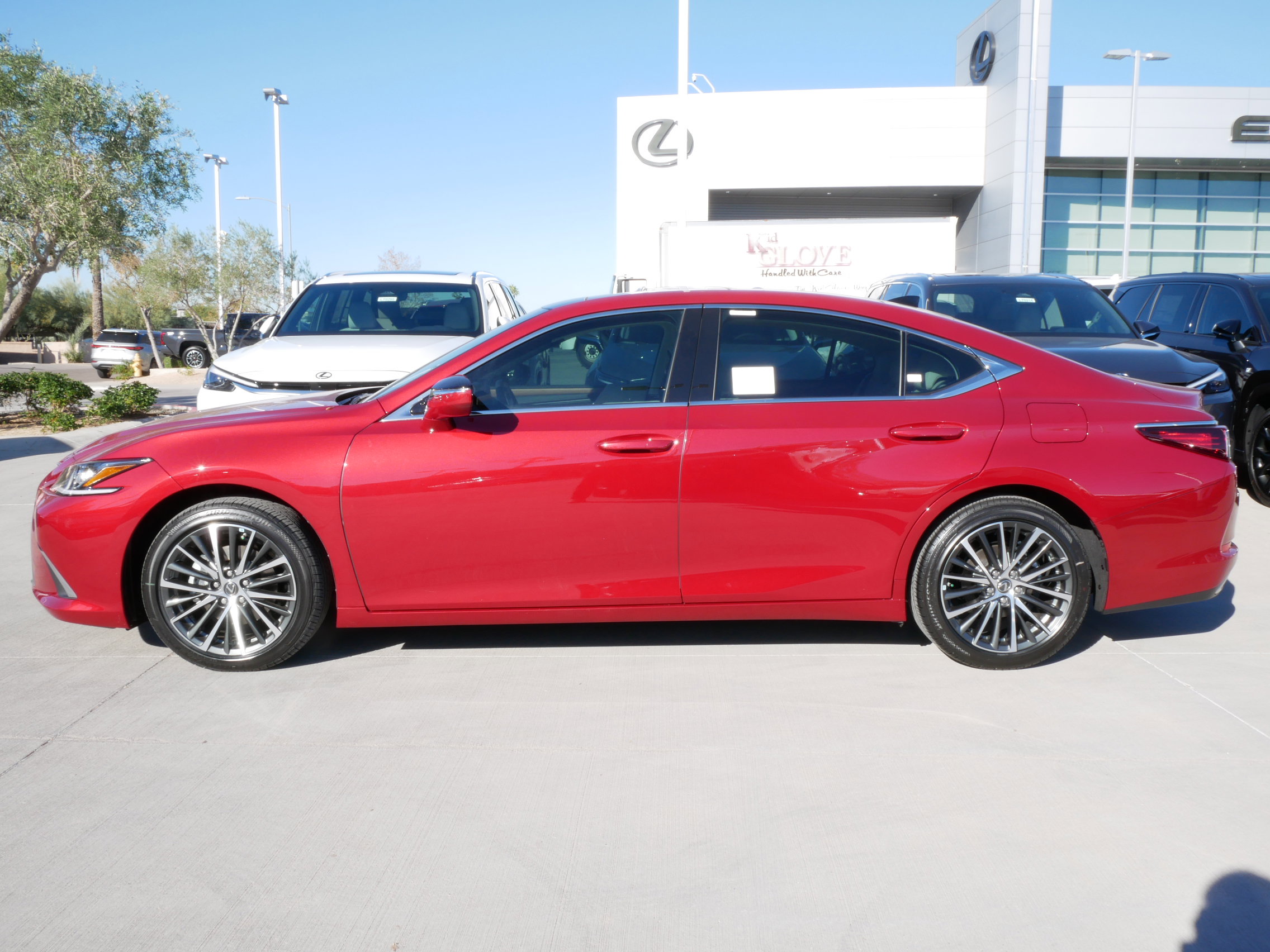 New 2025 Lexus ES 350 w/ Premium Package image 3