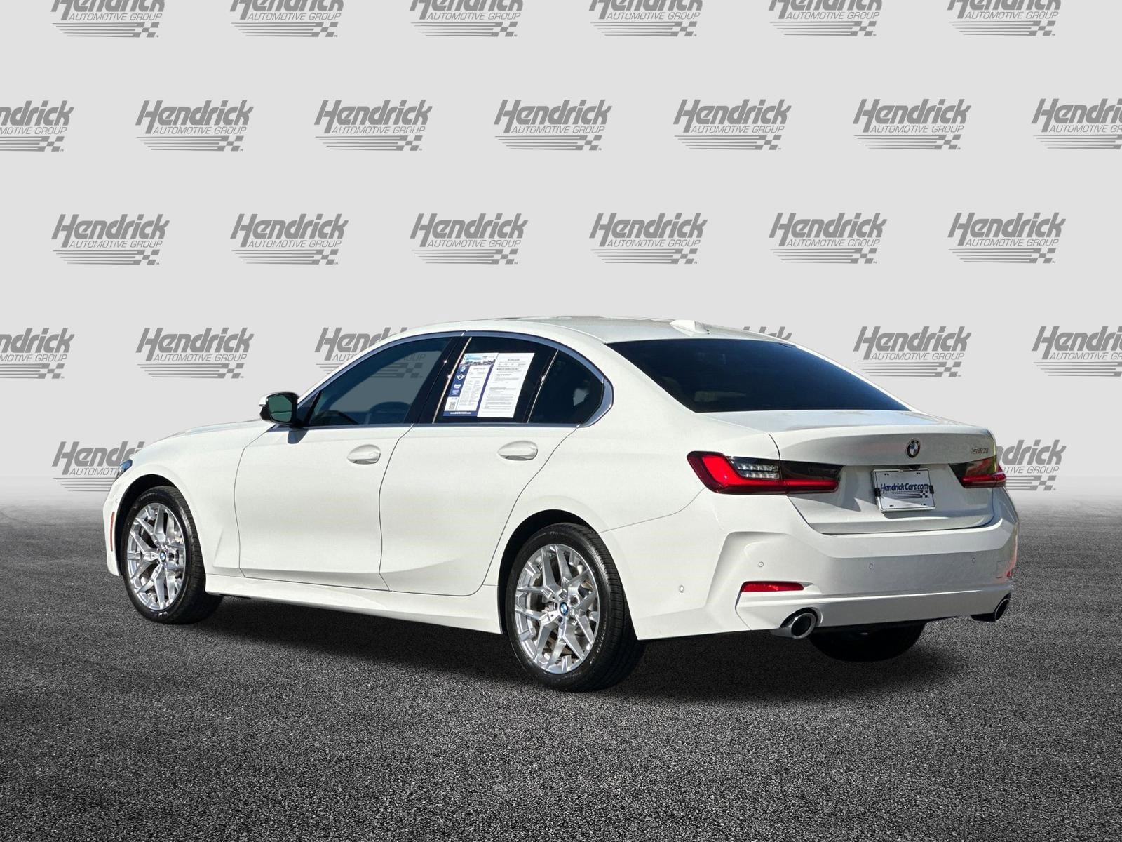Used 2025 BMW 330i Sedan w/ Premium Package image 7