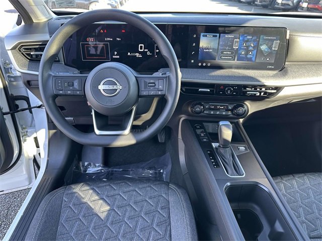 New 2026 Nissan Kicks SV w/ SV Premium Package image 18