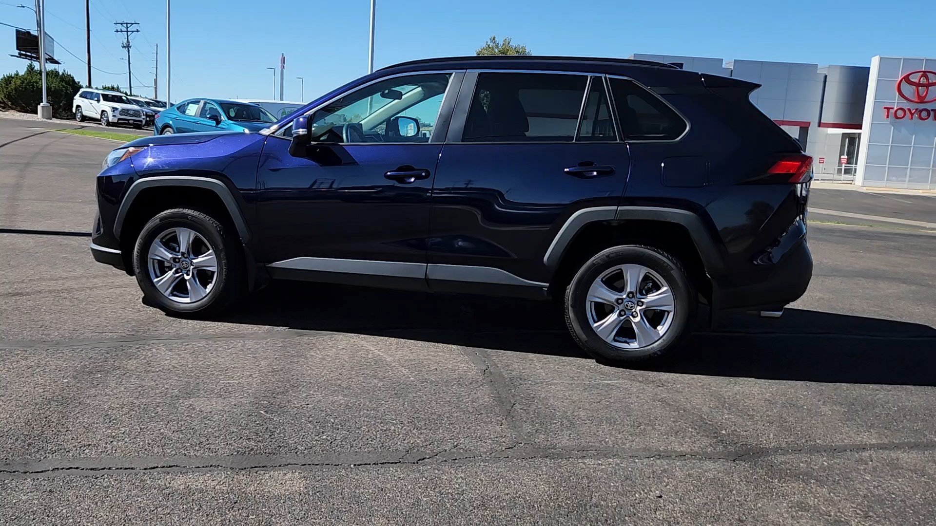 Used 2025 Toyota RAV4 XLE w/ Convenience Package AWD/4WD image 2