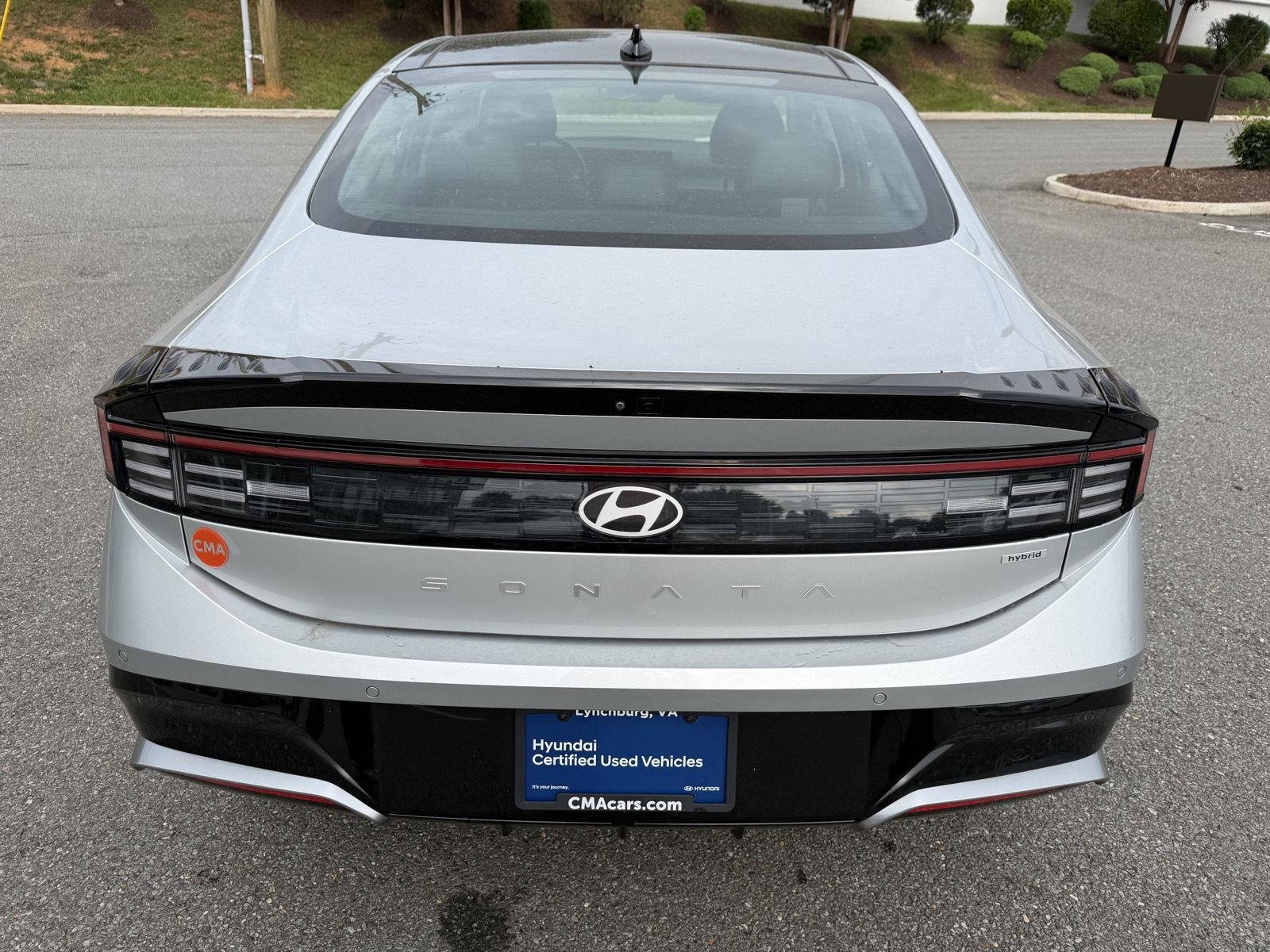Certified 2025 Hyundai Sonata Limited FWD image 10