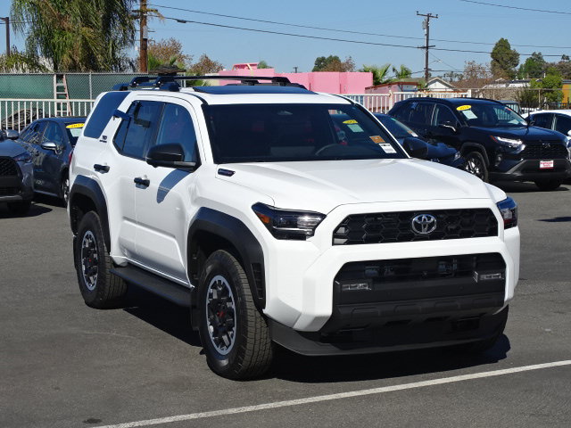 New 2026 Toyota 4Runner TRD Off-Road Premium w/ Tow Technology Package AWD/4WD image 2