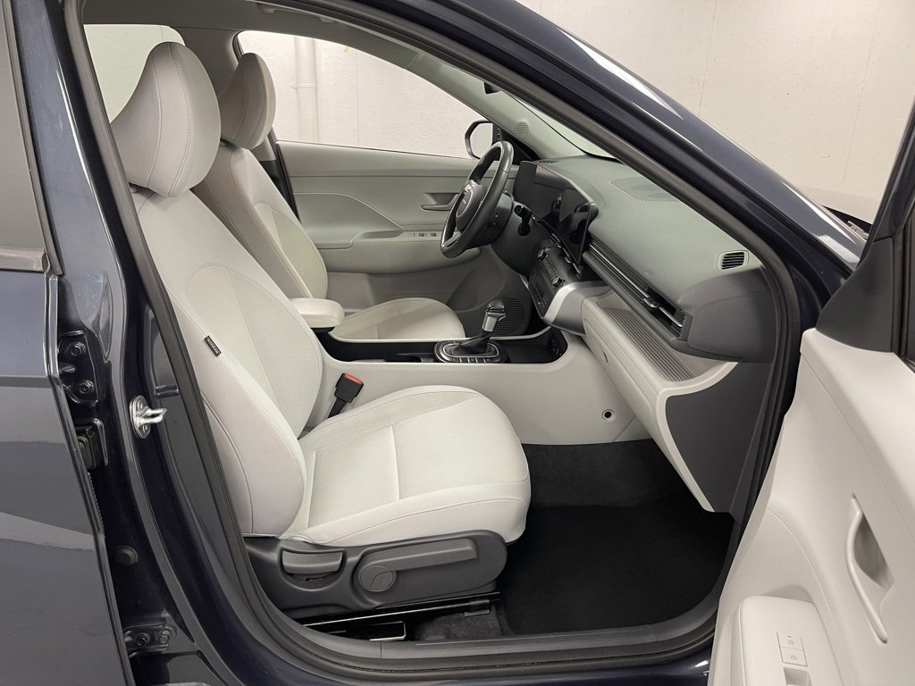 Used 2024 Hyundai Kona SEL image 10