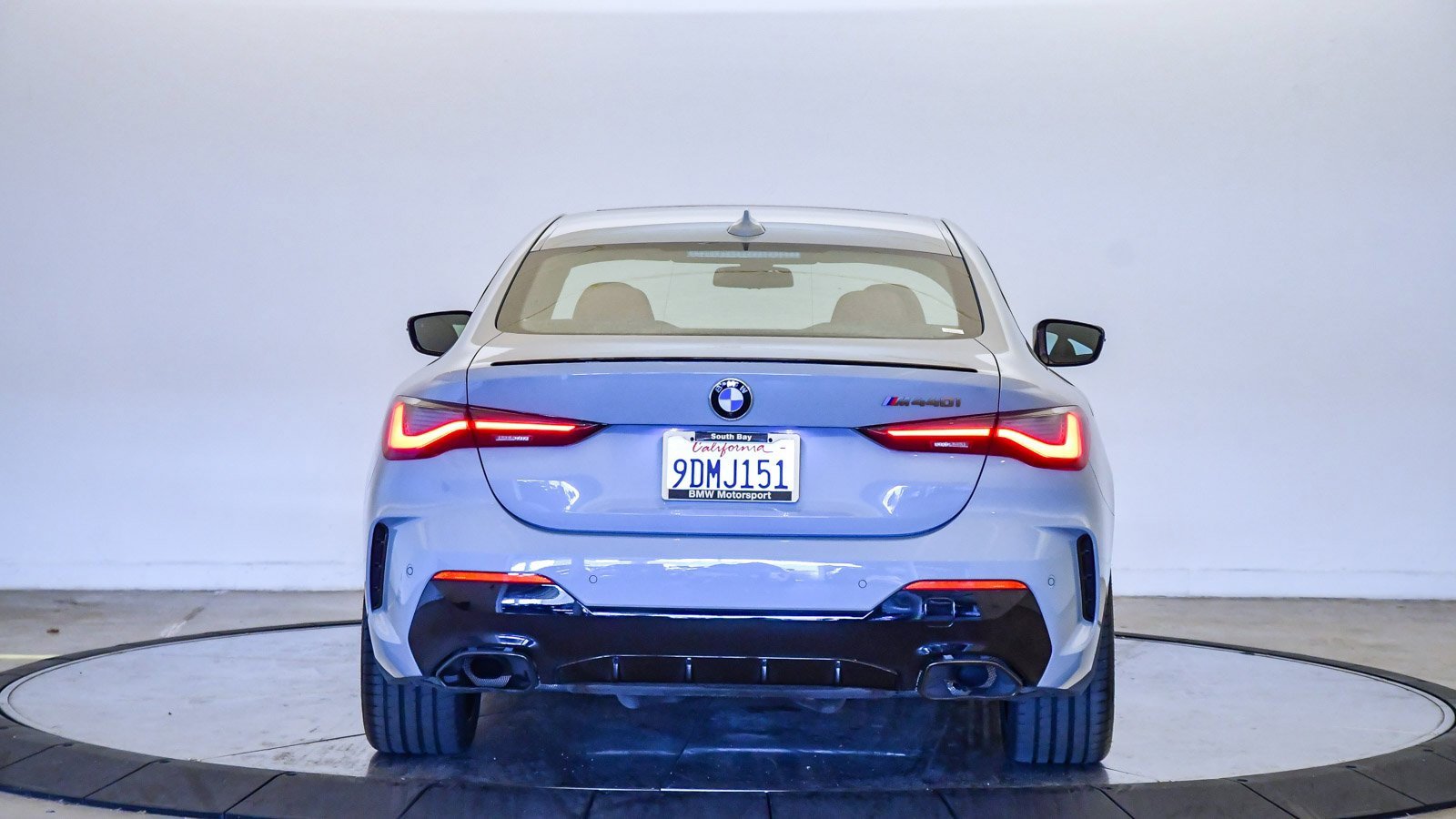 Certified 2023 BMW M440i Coupe w/ Premium Package image 3