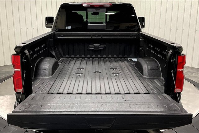 Used 2025 Chevrolet Silverado 2500 LTZ w/ Z71 Chrome Sport Edition AWD/4WD image 39