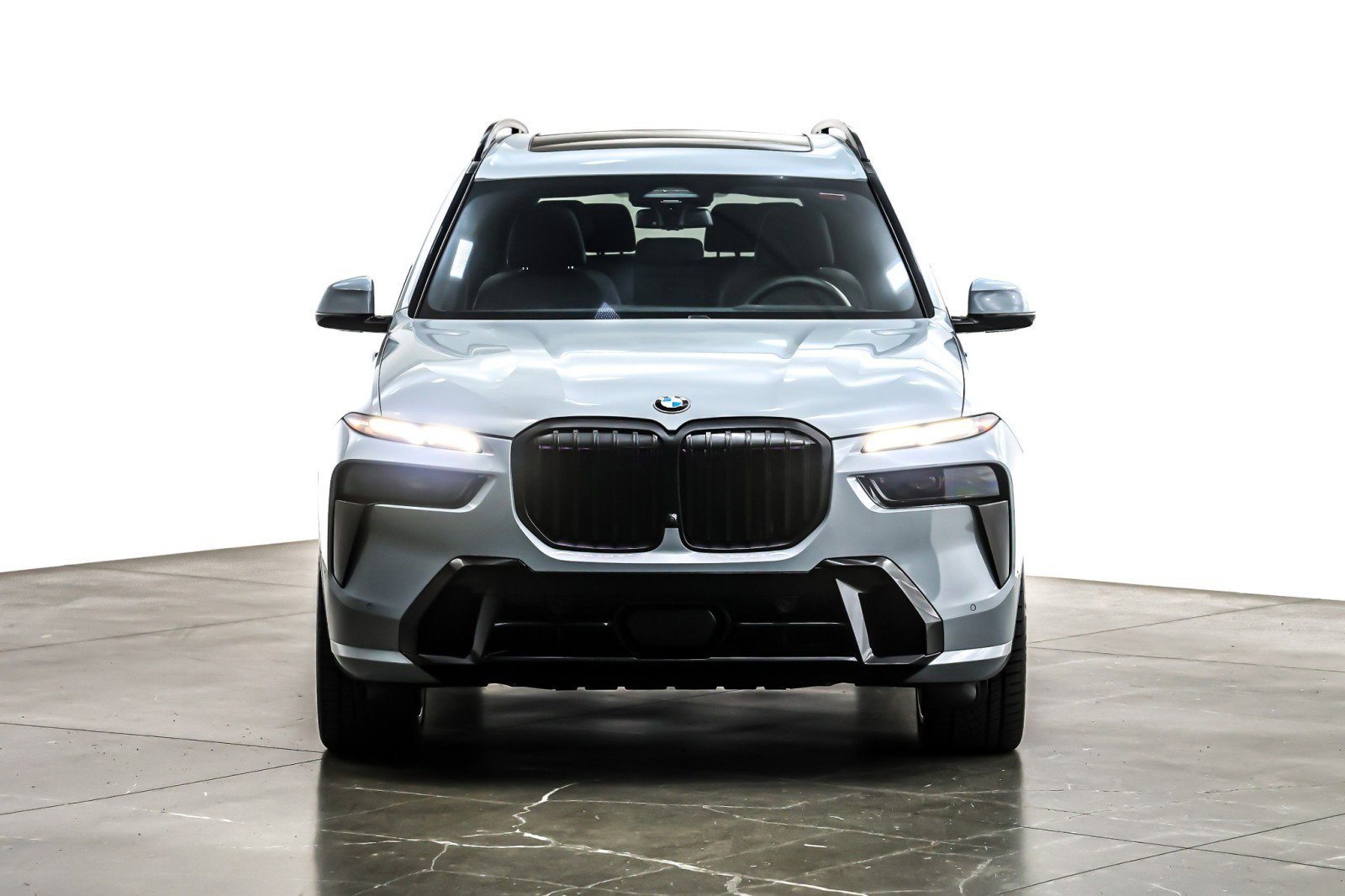 Used 2024 BMW X7 xDrive40i w/ M Sport Package image 4