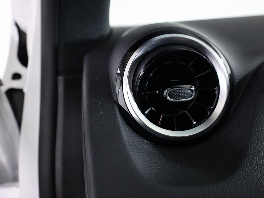 Certified 2026 Mercedes-Benz GLA 250 4MATIC image 19