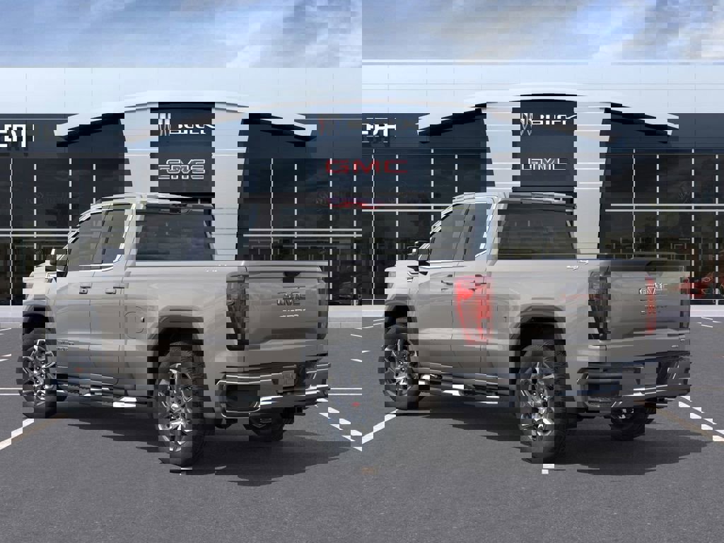 New 2026 GMC Sierra 1500 SLE image 3