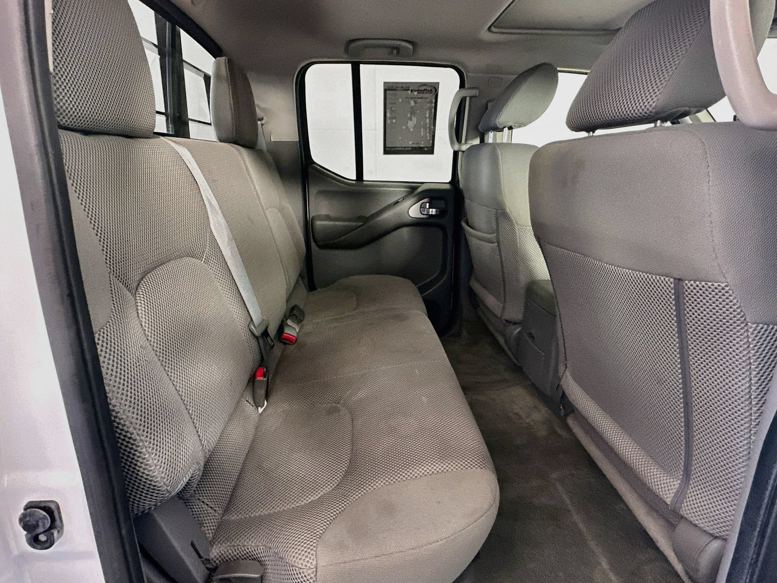 Used 2017 Nissan Frontier SV w/ SV Value Truck Package AWD/4WD image 30