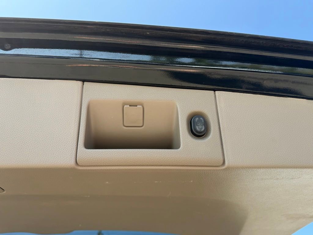 Used 2019 Chevrolet Suburban Premier image 6