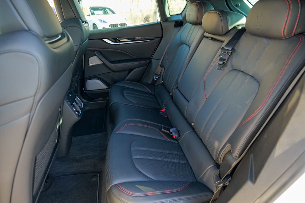 Used 2020 Maserati Levante GranSport image 30