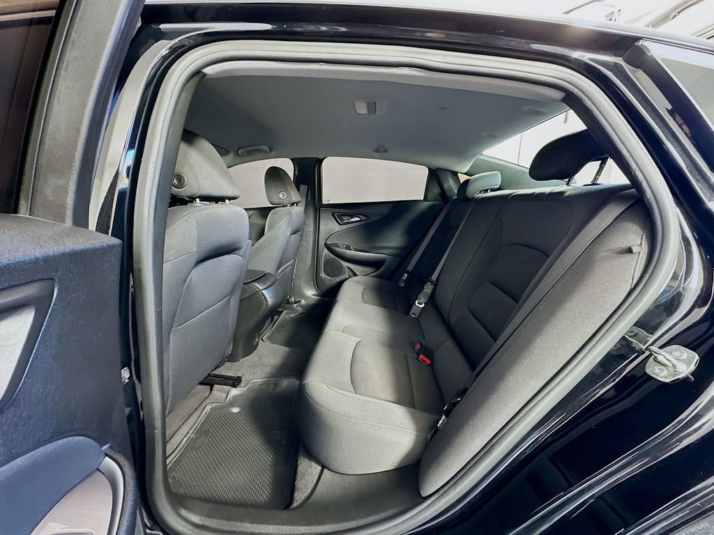 Used 2023 Chevrolet Malibu LS image 23