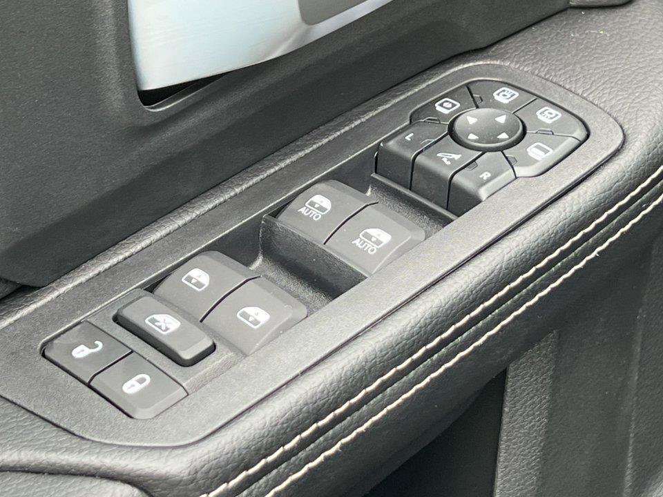 New 2027 RAM 2500 Big Horn AWD/4WD image 21