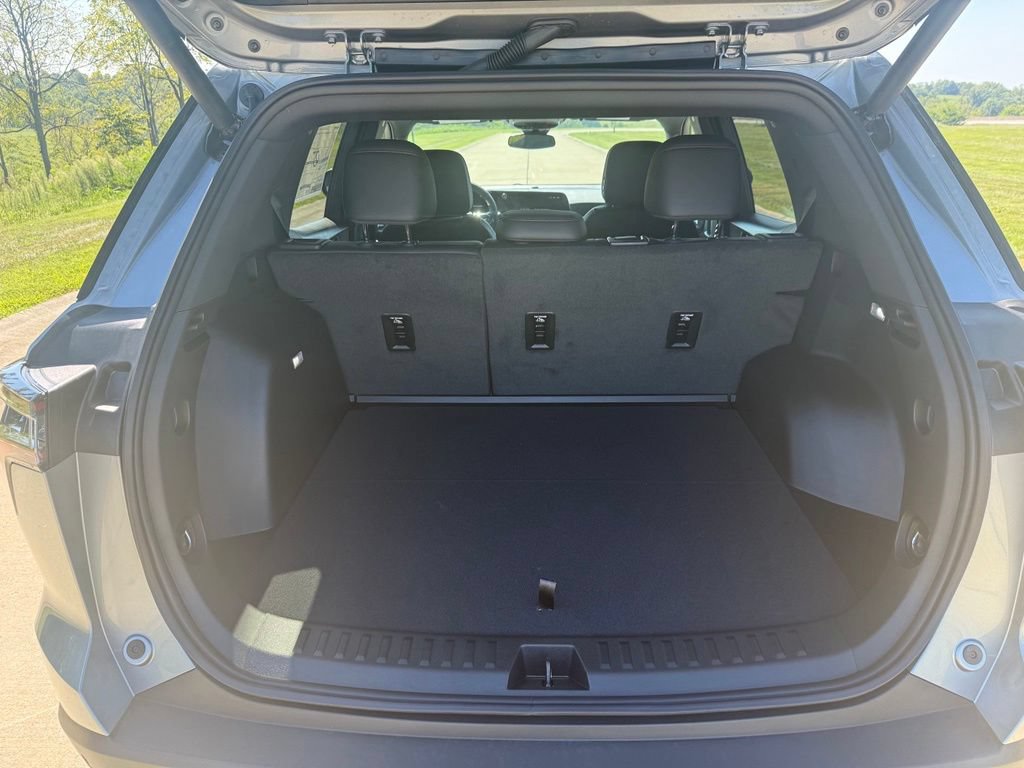 New 2027 Chevrolet Equinox RS w/ Convenience Package III FWD image 7
