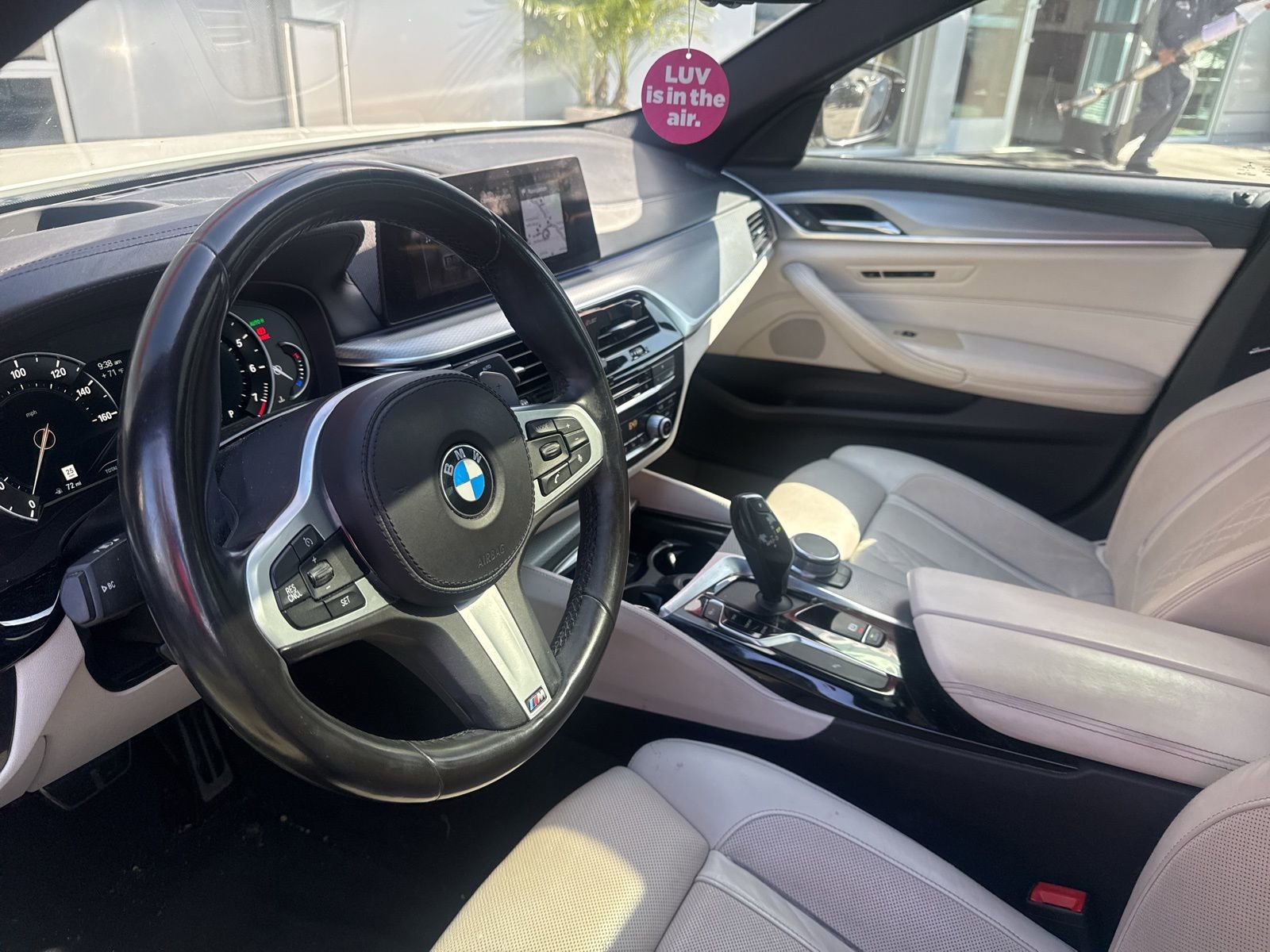 Used 2018 BMW 540i RWD image 9
