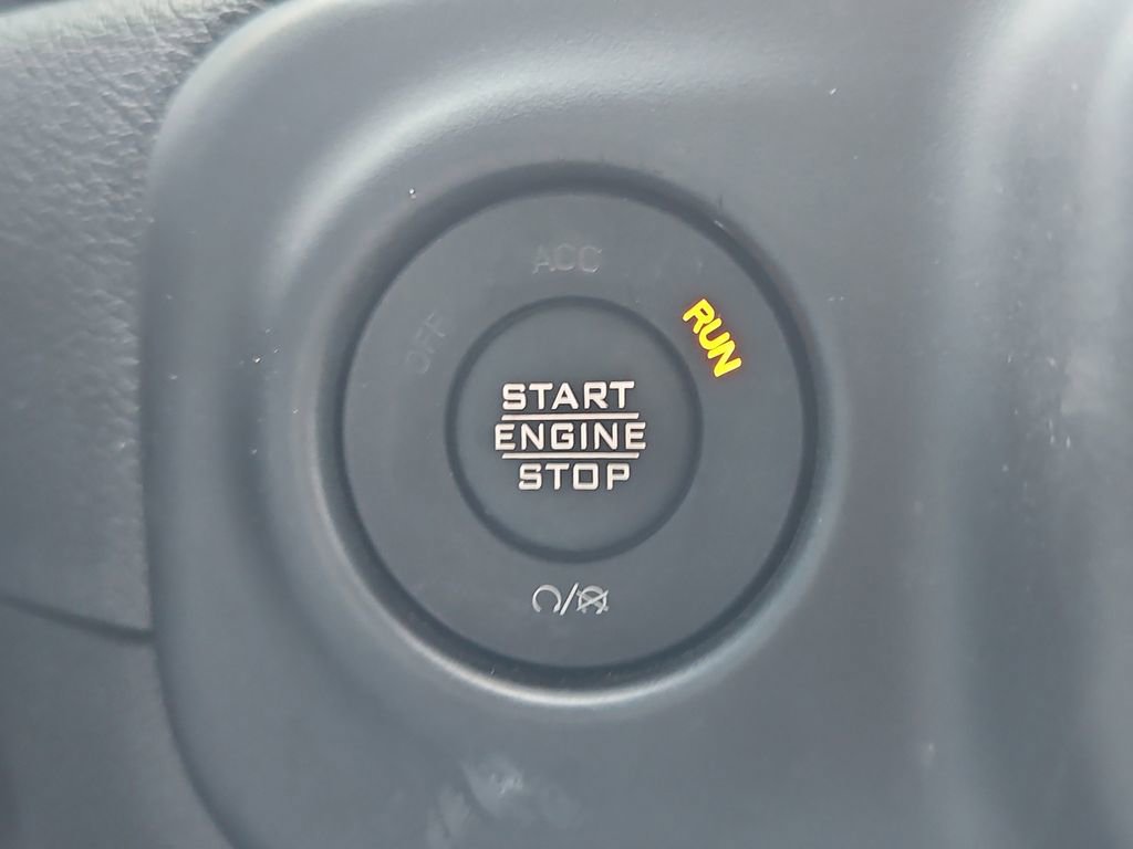 Used 2023 Jeep Wrangler Unlimited Sahara w/ Cold Weather Group AWD/4WD image 26