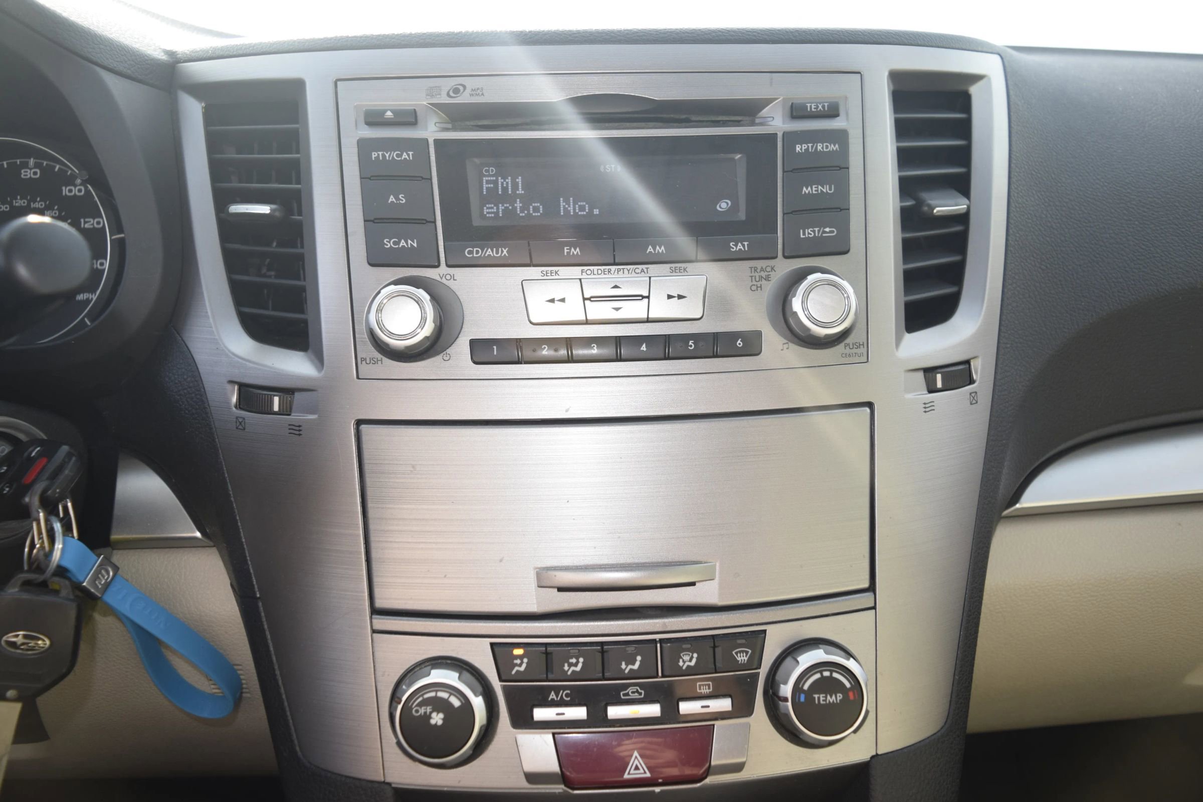 Used 2013 Subaru Outback 2.5i Premium AWD/4WD image 11
