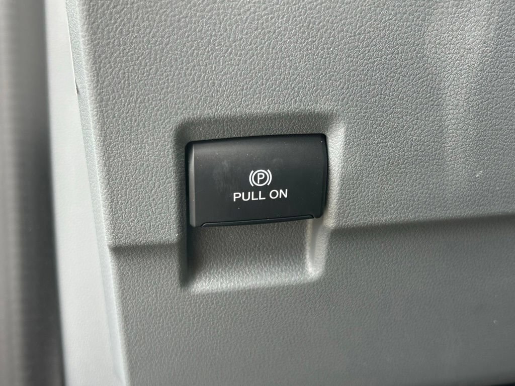Used 2025 Ford F350 XLT AWD/4WD image 23