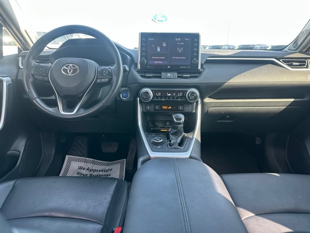 Used 2022 Toyota RAV4 XLE Premium AWD/4WD image 23