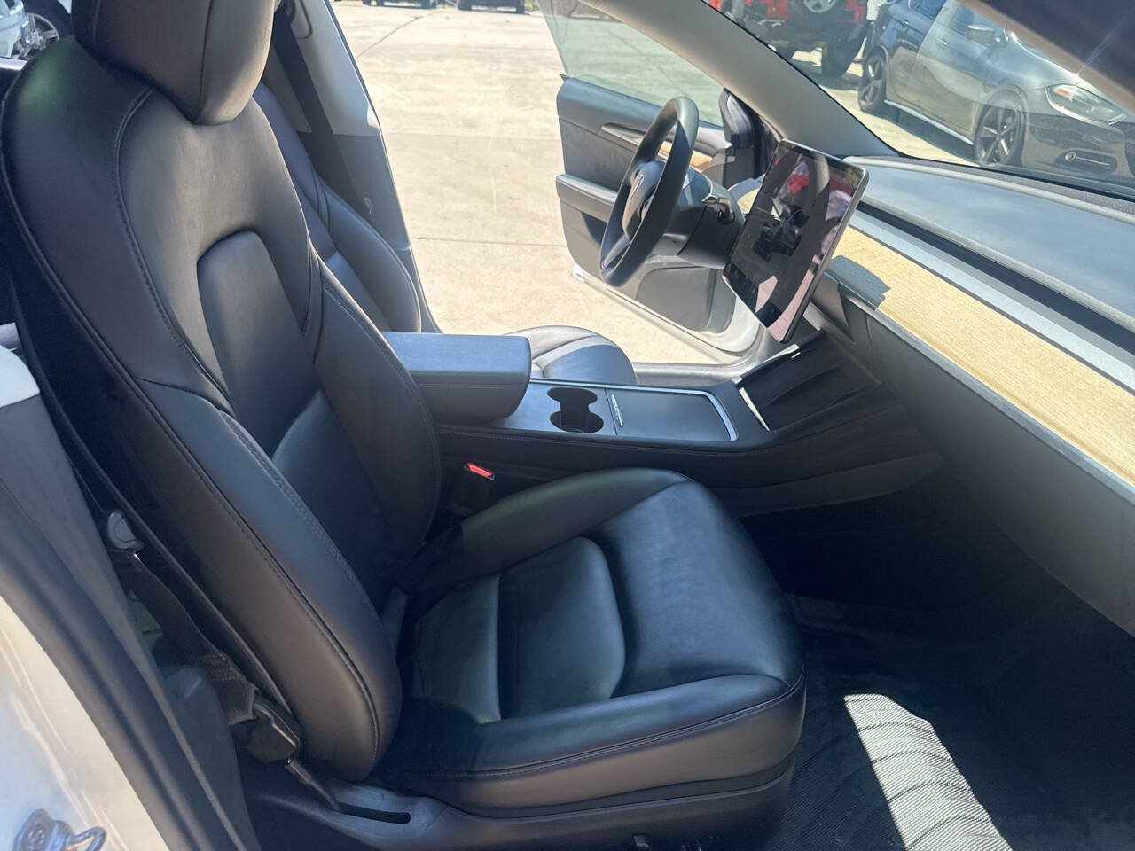 Used 2022 Tesla Model 3 Standard Range RWD image 15