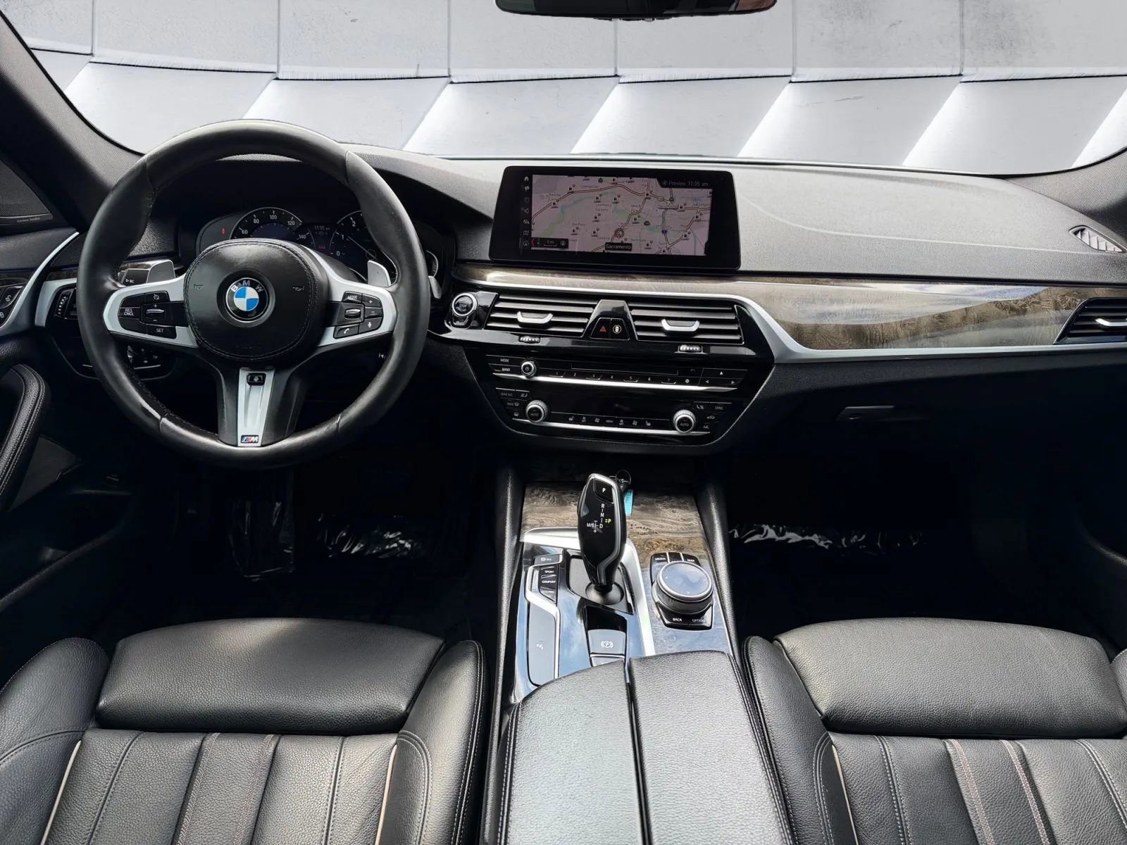 Used 2019 BMW 530i w/ Convenience Package RWD image 10