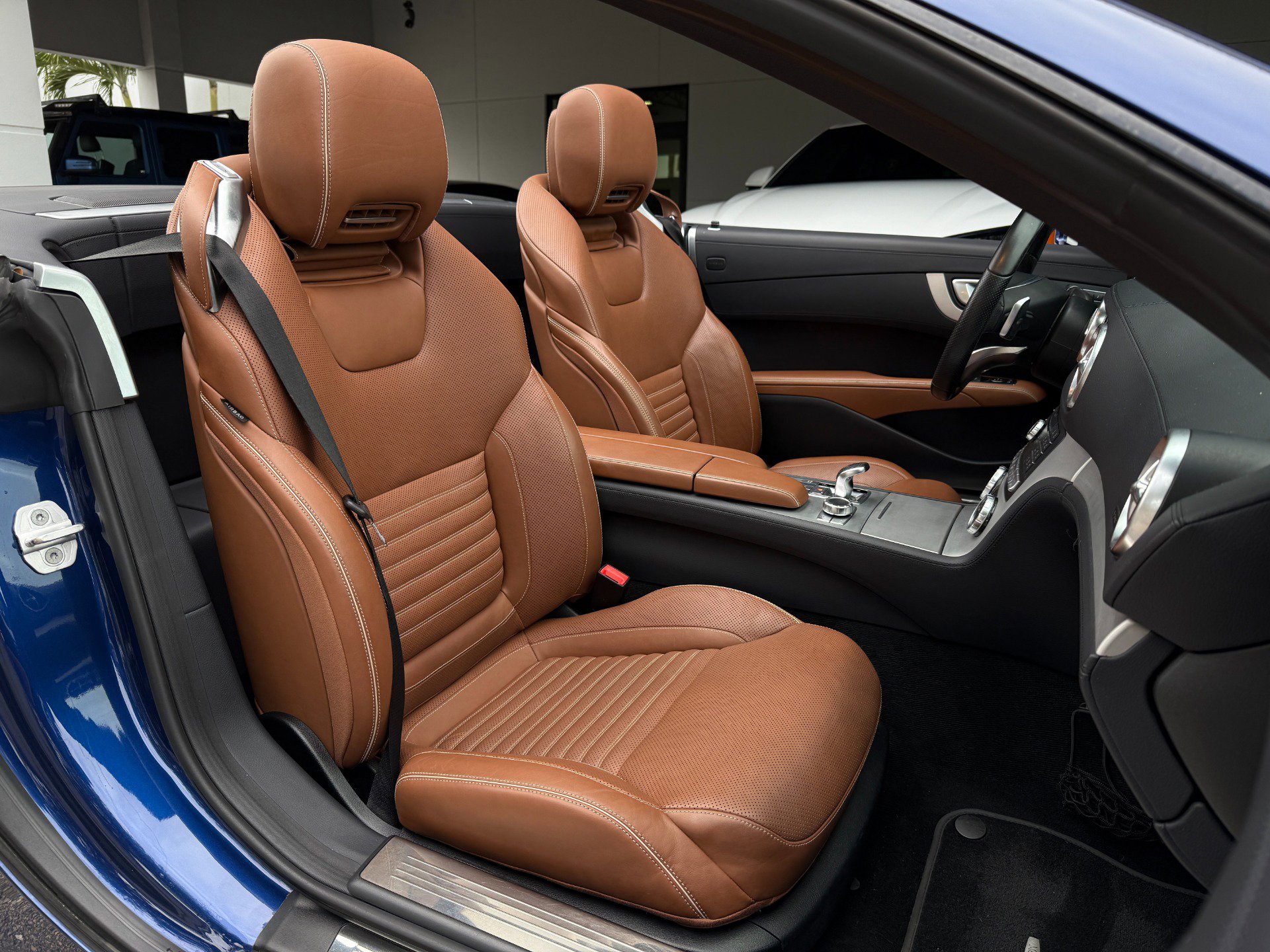 Used 2017 Mercedes-Benz SL 550 image 31