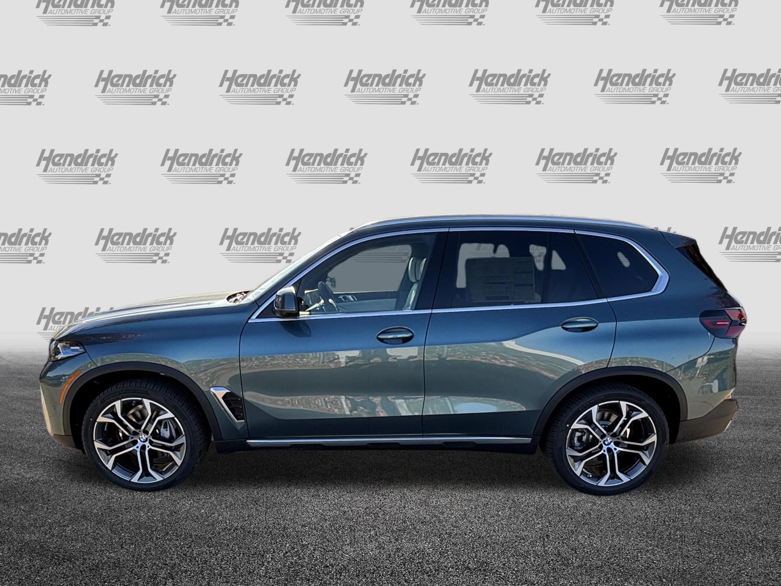 Certified 2026 BMW X5 sDrive40i w/ Climate Comfort Package RWD image 6