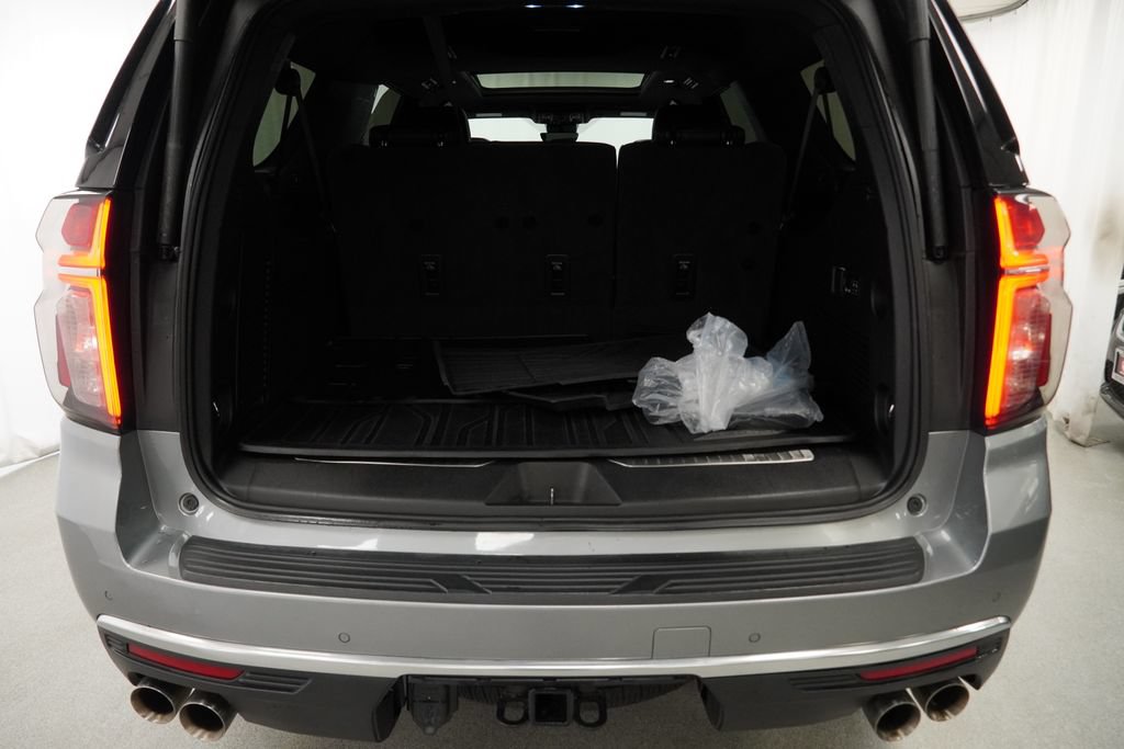 Used 2023 Chevrolet Suburban High Country AWD/4WD image 28