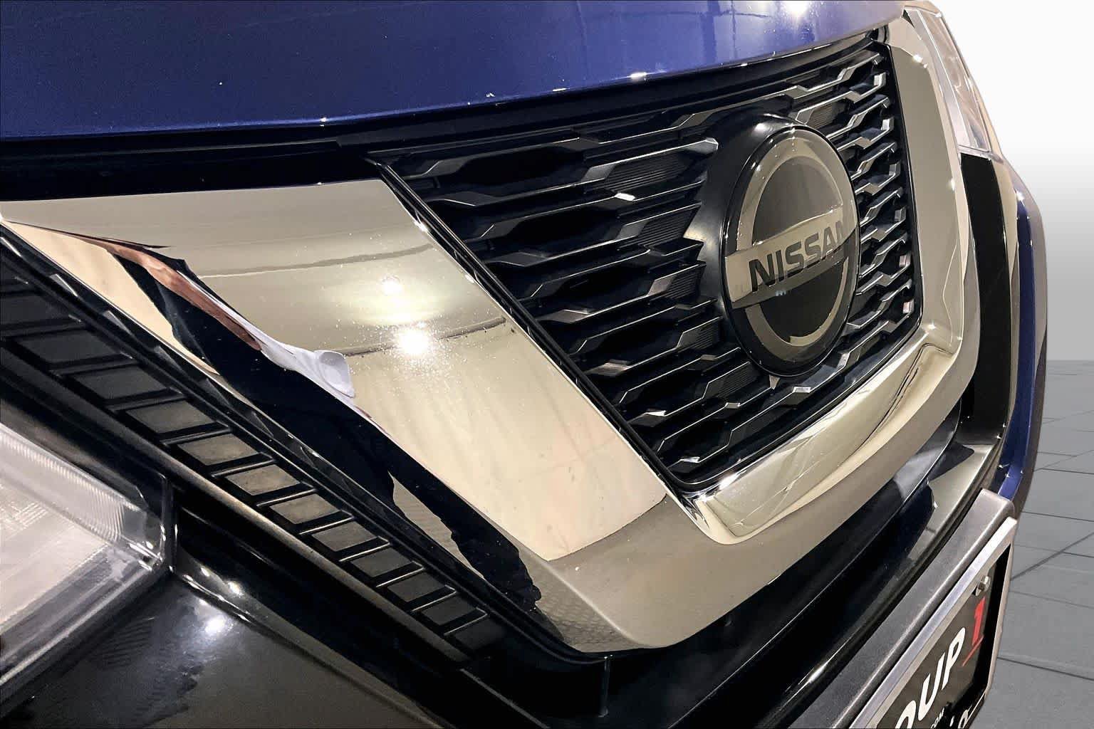 Used 2020 Nissan Rogue SV AWD/4WD image 30
