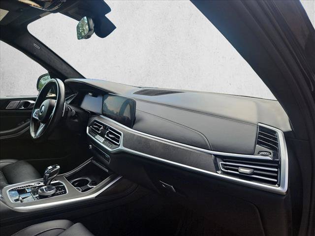 Used 2021 BMW X7 M50i AWD/4WD image 13