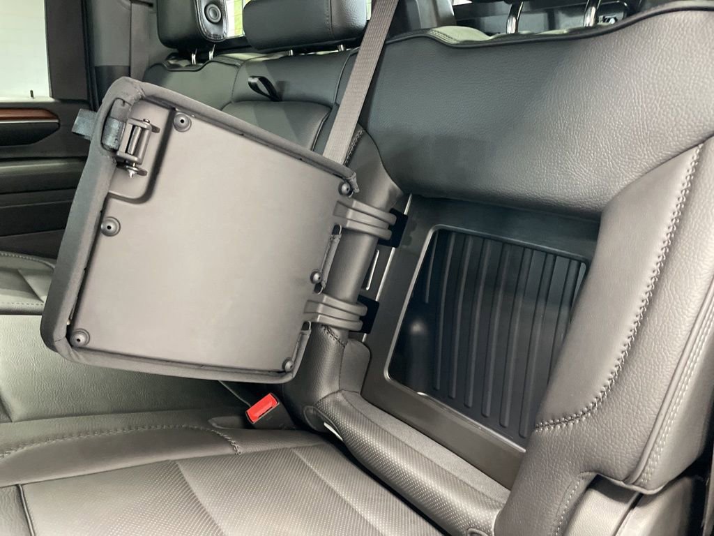 Used 2024 GMC Sierra 3500 Denali image 24