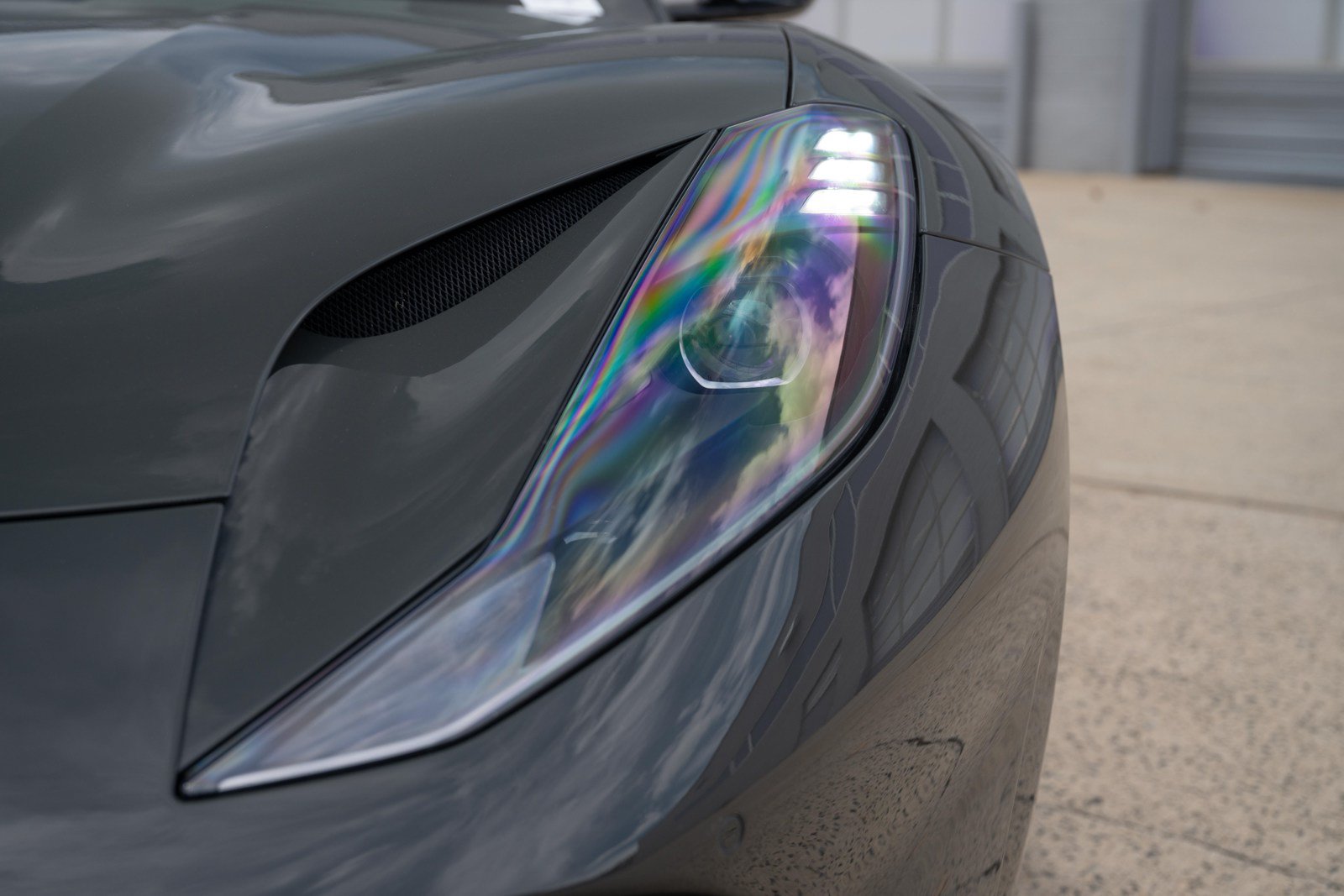 Used 2021 Ferrari 812 GTS RWD image 16