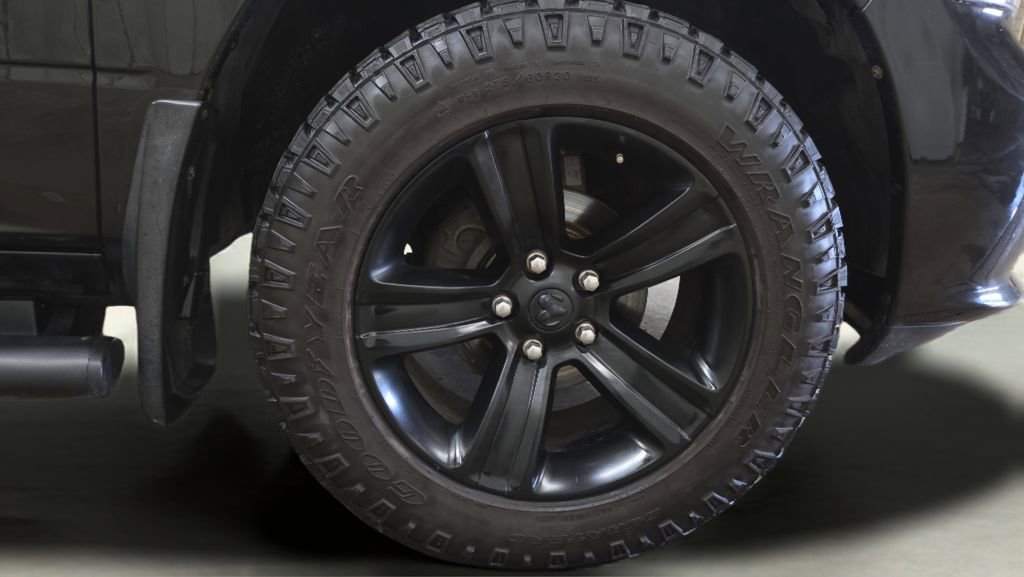 Used 2018 RAM 1500 Sport w/ Sport Premium Group image 36