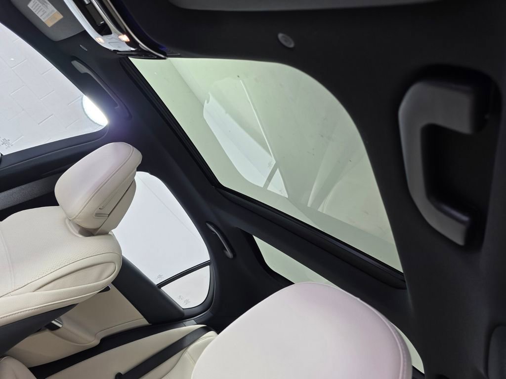 New 2026 Mercedes-Benz C 300 4MATIC Sedan image 9