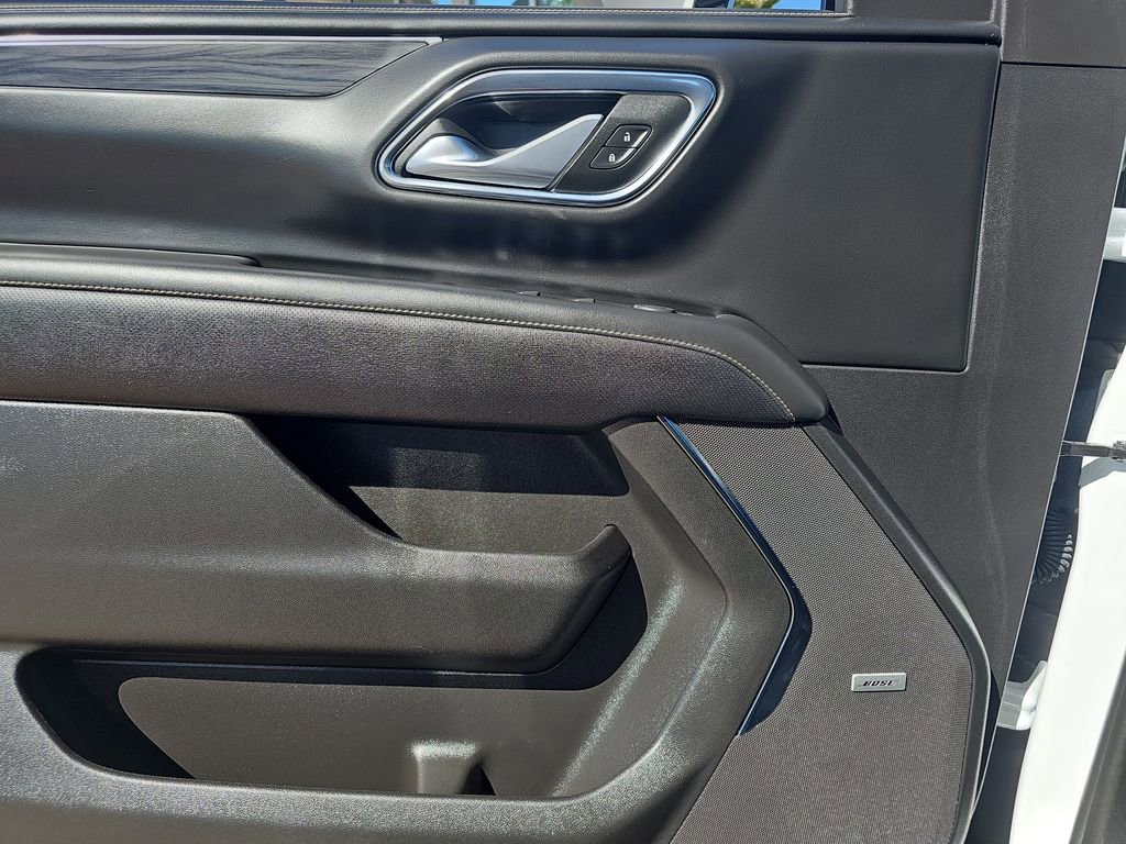 Used 2024 GMC Yukon XL SLT image 29