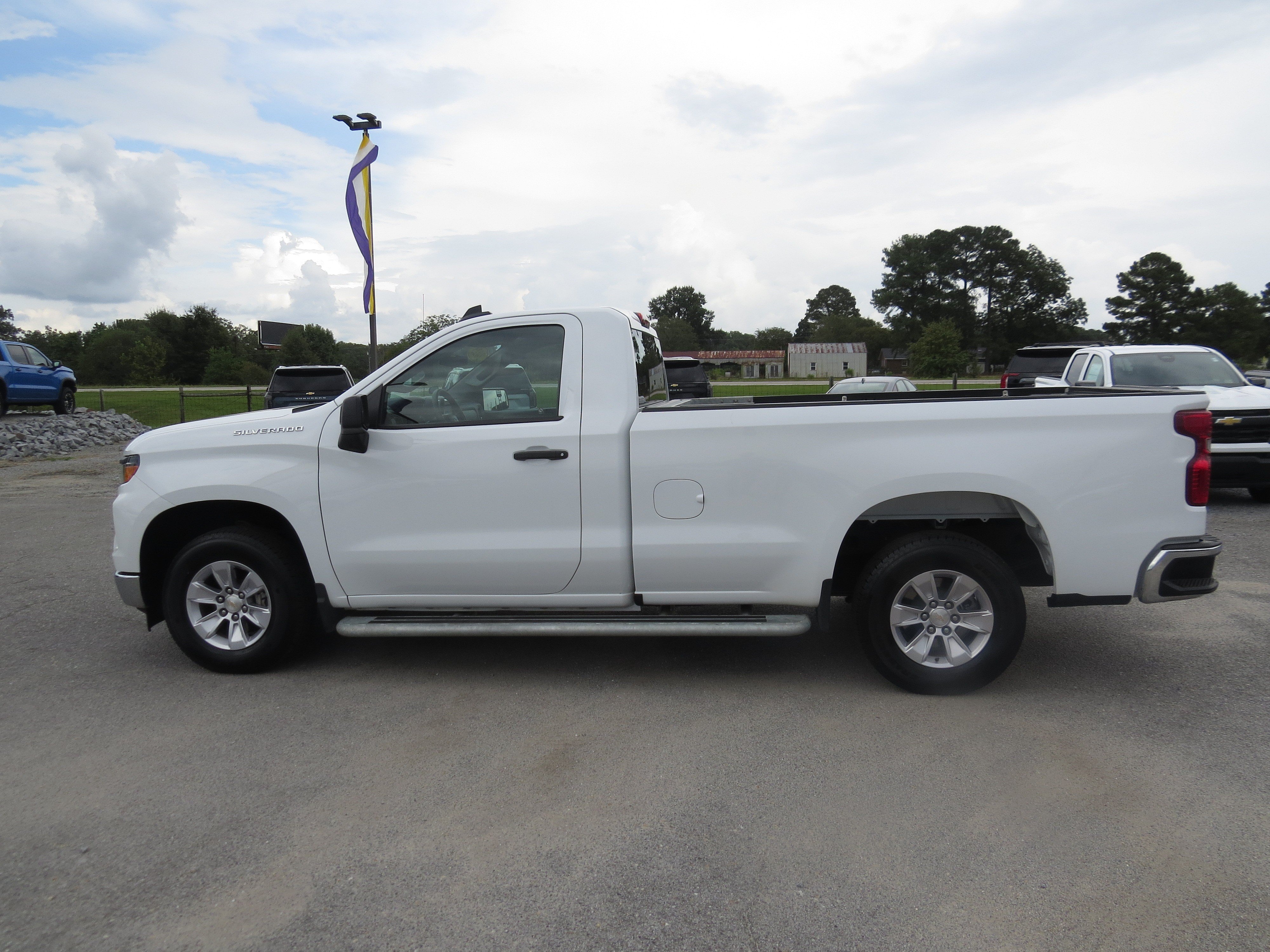 Used 2025 Chevrolet Silverado 1500 W/T RWD image 6