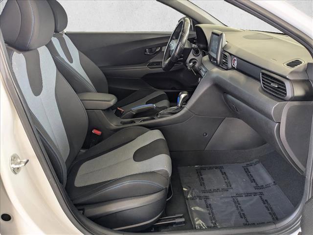 Used 2020 Hyundai Veloster 2.0 image 19