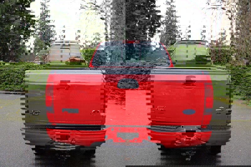 Used 2001 Ford F150 XLT image 9