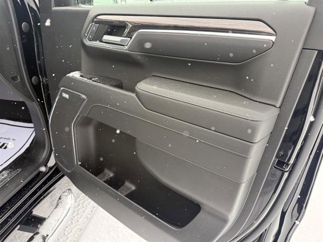 Used 2023 Chevrolet Silverado 1500 LTZ w/ Z71 Off-Road Package image 20