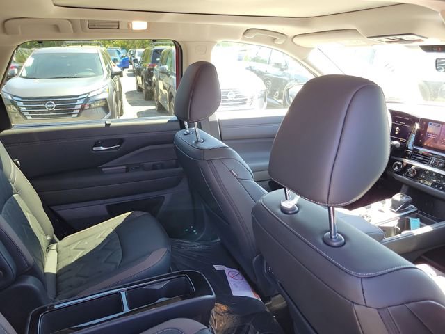 New 2026 Nissan Pathfinder Platinum image 29