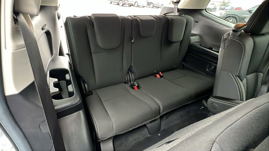 Certified 2024 Subaru Ascent Premium w/ Convenience Package image 15