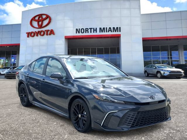 Used 2026 Toyota Camry SE FWD image 1