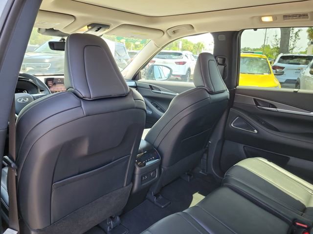 Used 2023 INFINITI QX60 Luxe w/ Performance Audio Package image 10