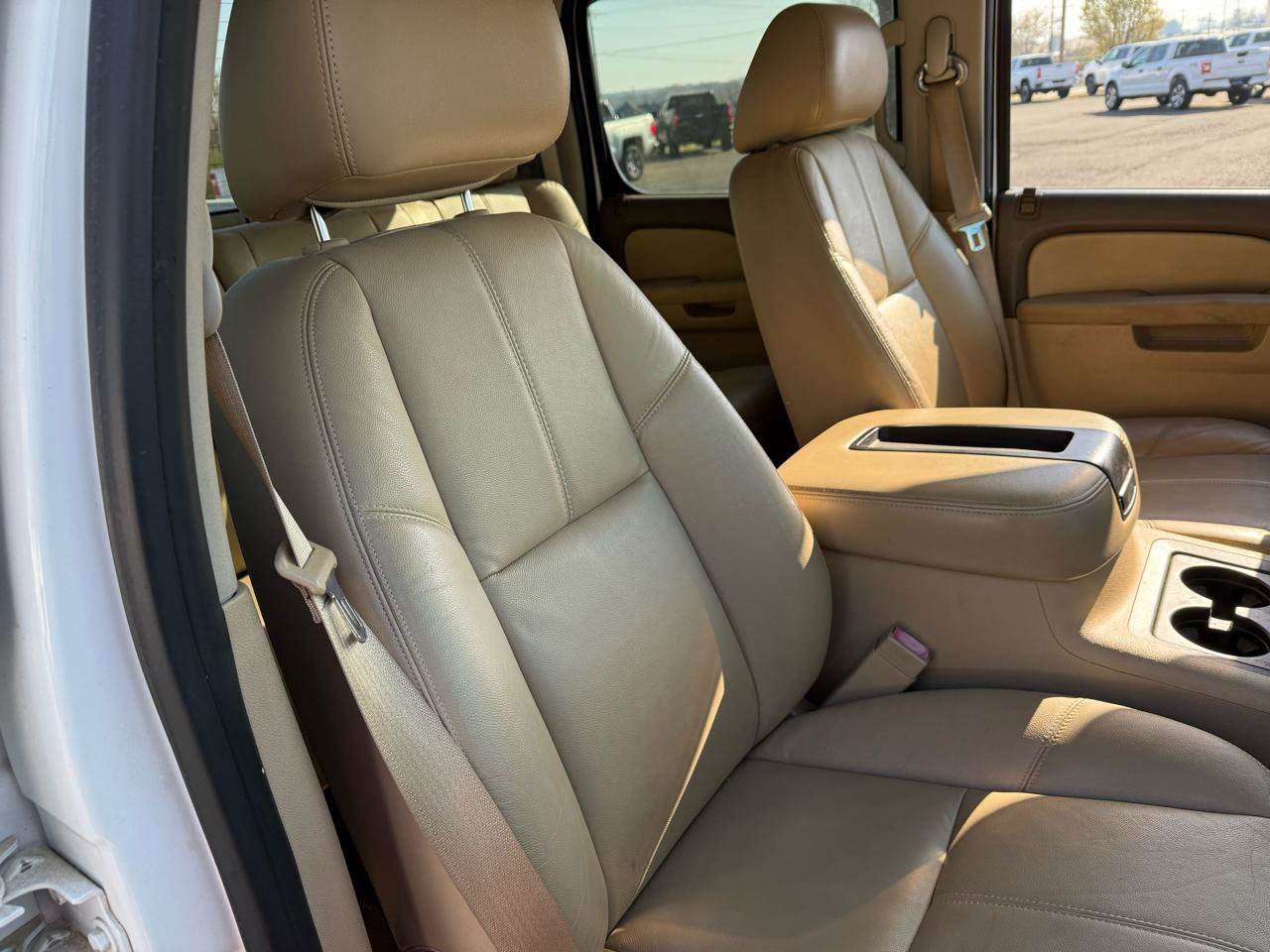 Used 2013 GMC Sierra 2500 SLT w/ SLT Convenience Package image 9