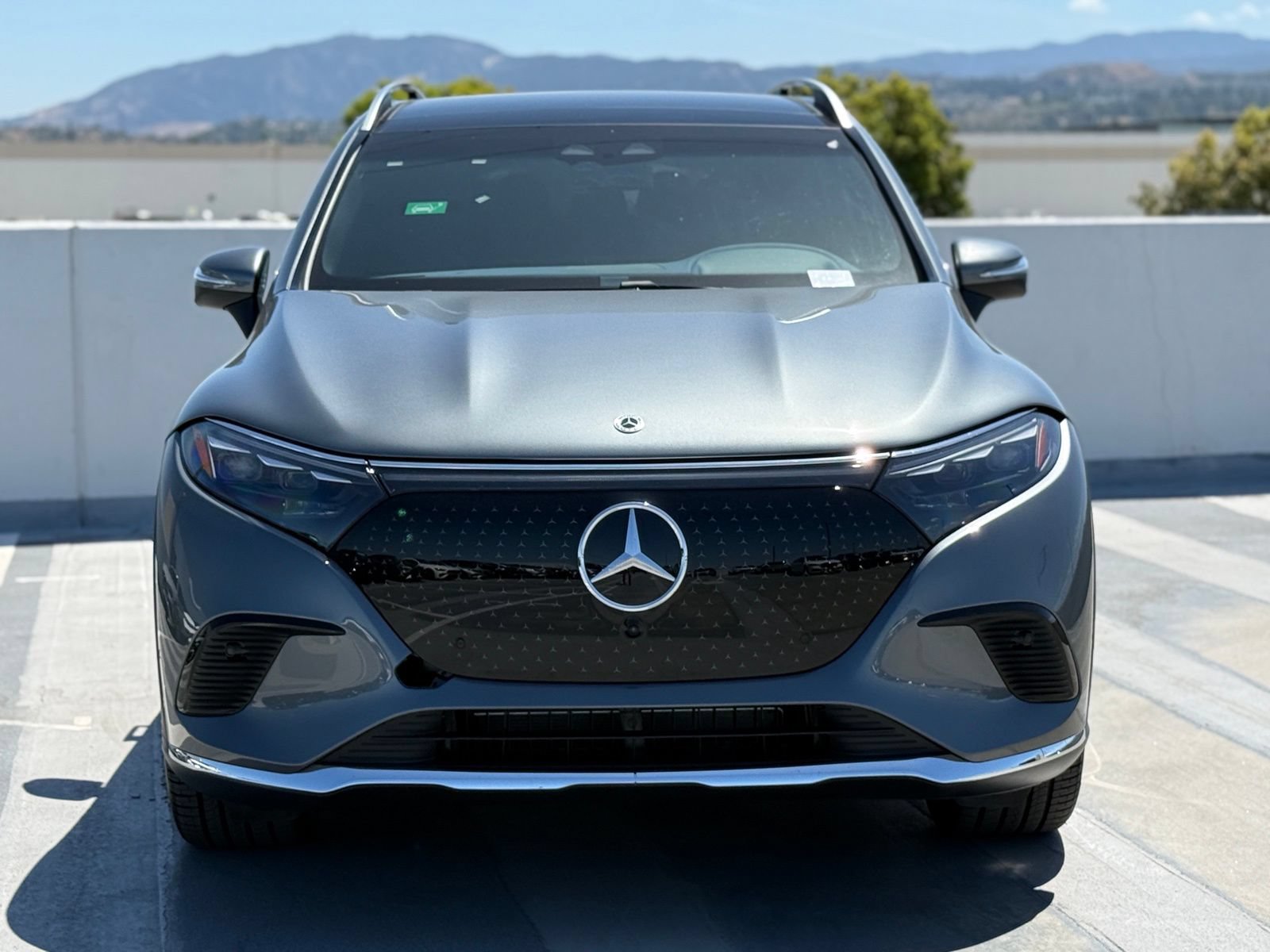 New 2026 Mercedes-Benz EQS 400 4MATIC SUV image 5