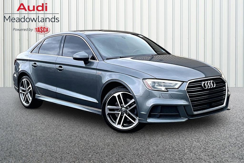 Used 2017 Audi A3 2.0T Premium Plus w/ Premium Plus Package FWD image 3