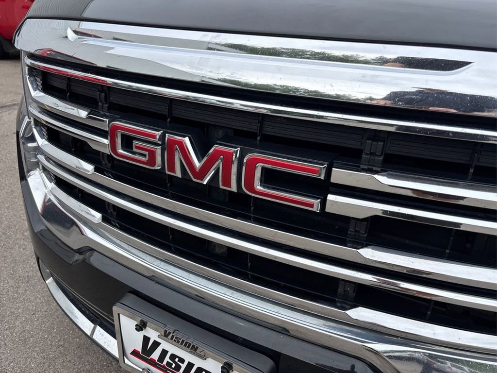 Used 2023 GMC Acadia SLT image 17